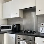 Kilnview Guesthouse-Hanley & Staffordshire University